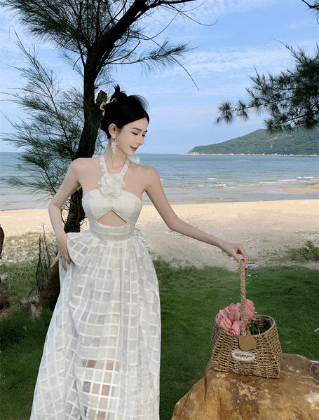 French Style Temperament Plaid Cutout Pattern Halter Neck Backless 3D Flower Brooch Hollow Tube Top High Waist Long A-Line Dress