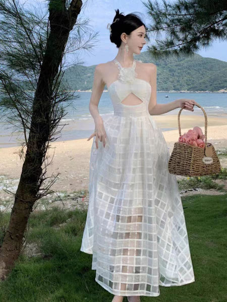 French Style Temperament Plaid Cutout Pattern Halter Neck Backless 3D Flower Brooch Hollow Tube Top High Waist Long A-Line Dress