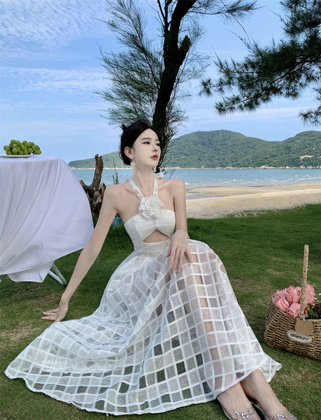 French Style Temperament Plaid Cutout Pattern Halter Neck Backless 3D Flower Brooch Hollow Tube Top High Waist Long A-Line Dress