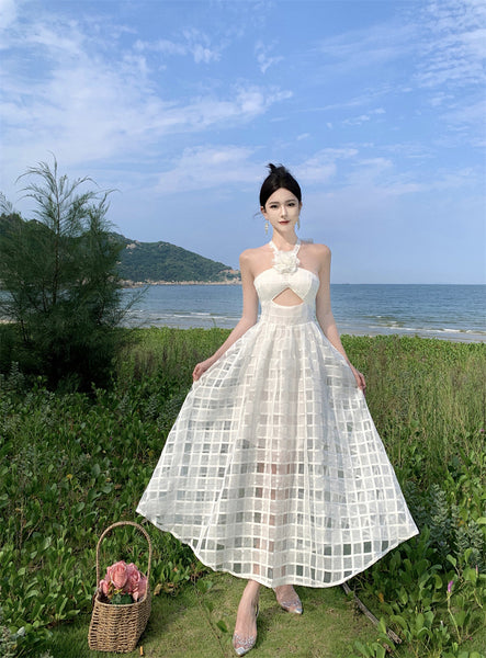French Style Temperament Plaid Cutout Pattern Halter Neck Backless 3D Flower Brooch Hollow Tube Top High Waist Long A-Line Dress