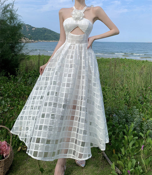 French Style Temperament Plaid Cutout Pattern Halter Neck Backless 3D Flower Brooch Hollow Tube Top High Waist Long A-Line Dress