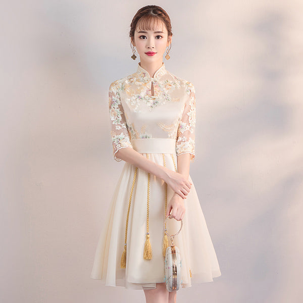 Chinese Fashion Vintage Style Stand Collar Floral Embroidery Flower Embroidered Cheongsam Short A-line Champagne Wedding Party Dress