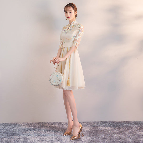 Chinese Fashion Vintage Style Stand Collar Floral Embroidery Flower Embroidered Cheongsam Short A-line Champagne Wedding Party Dress