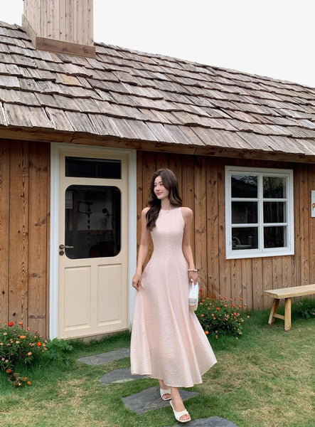 Women Elegant French Style Summer Maxi Dress with Linen Feel Crinkle Texture and Flowy Skirt