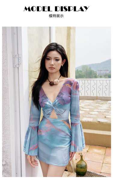 Trendy Women Crop Top Tie Front Deep V Back Ruffle Bell Long Sleeves Dye Printed 3 in 1 Piece Set Tank Swimsuit