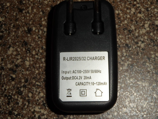 LIR2032 LIR2025 LIR2016 LIR 2032 Coin Button Cell Travel Charger EUR Adapter