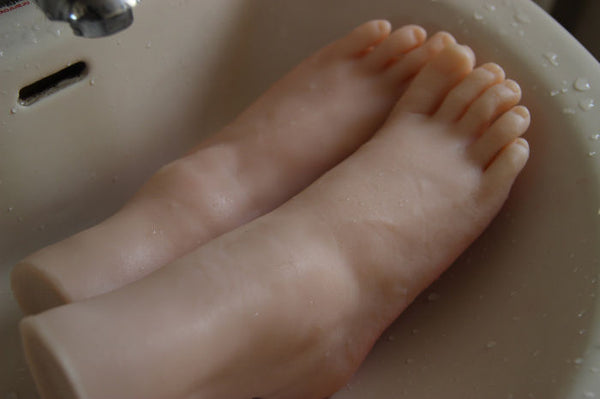 Cute girls Ladies Mannequin foot Model Silicone Lifelike Display shoes or socks