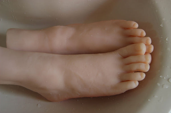 Cute girls Ladies Mannequin foot Model Silicone Lifelike Display shoes or socks