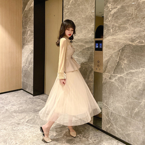 Temperament Two-piece Suede Stitching Long Sleeve Top Large A Pleated Mesh Skirt