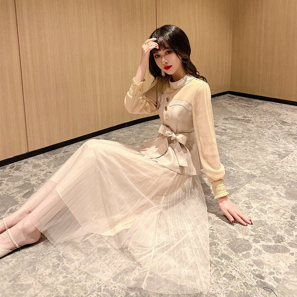 Temperament Two-piece Suede Stitching Long Sleeve Top Large A Pleated Mesh Skirt