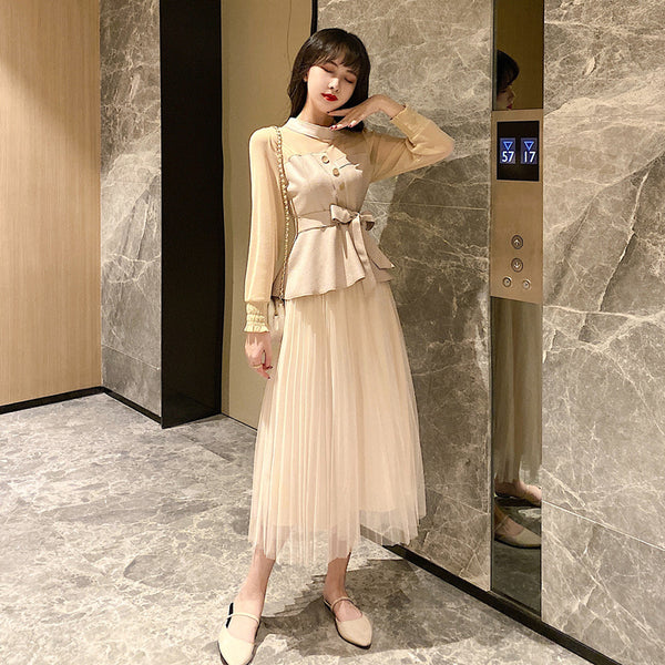 Temperament Two-piece Suede Stitching Long Sleeve Top Large A Pleated Mesh Skirt