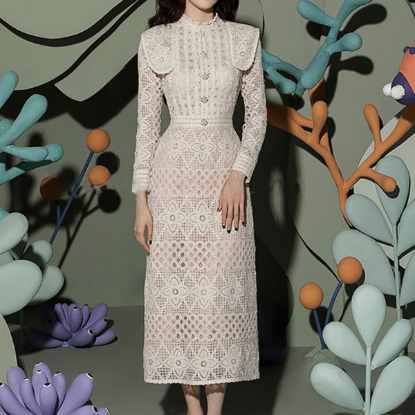 Temperament Retro Long Sleeved Waist Hollow Out Smock Lace Dress