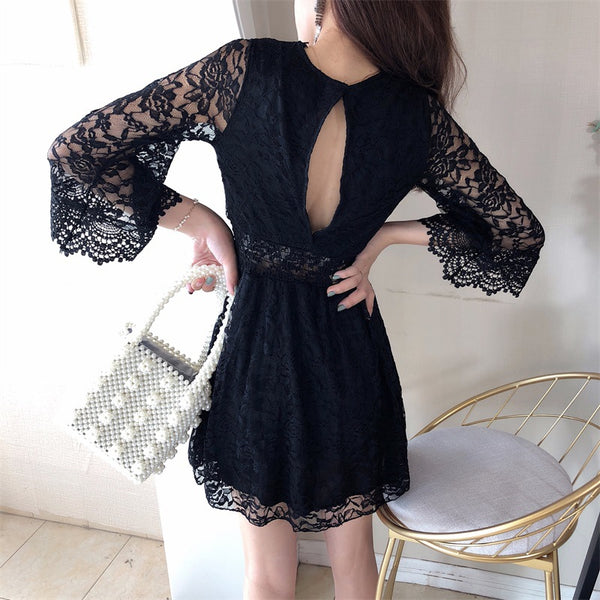 Women Lace V-neck Temperament Trumpet Sleeves Scheming Backless White Black Dress