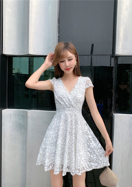 Women V-neck Temperament Sexy Backless Lace A Line Dress Skirt