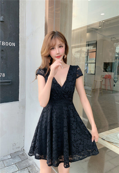 Women V-neck Temperament Sexy Backless Lace A Line Dress Skirt