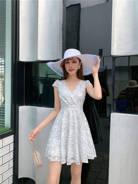 Women V-neck Temperament Sexy Backless Lace A Line Dress Skirt