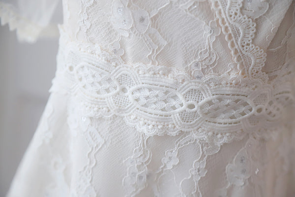 Fairy Temperament V-neck Double-layer Lotus Leaf Sleeves super Sweet Lace Skirt