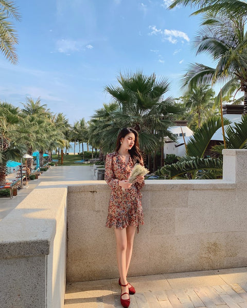 Elegant Long Sleeved Floral lotus leaf Collar V Neck Printed A Line Women Dress