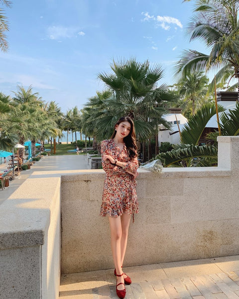 Elegant Long Sleeved Floral lotus leaf Collar V Neck Printed A Line Women Dress