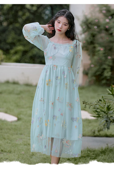 Retro Style Lace Mesh Double Layer Long Sleeved Holiday Women Travel Dress