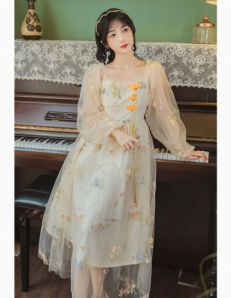 Retro Style Lace Mesh Double Layer Long Sleeved Holiday Women Travel Dress