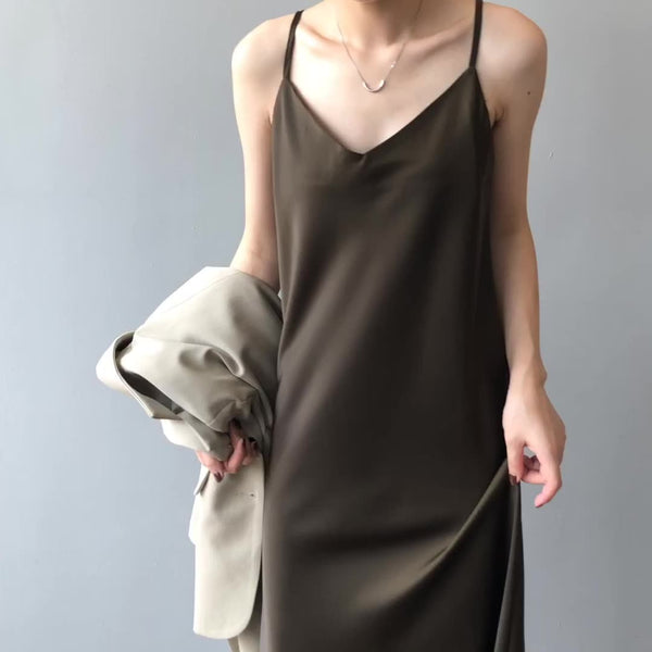 Temperament Sexy Women Spaghetti Strap V-neck Satin Loose Size Long Skirt