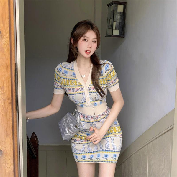 Retro Summer Women Style Jacquard Waist V Neck Short Soft Smooth Knitted Skirt