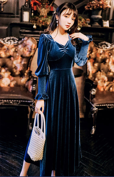 Elegant Women Retro Traditional Shiny Blue Velvet Ruffled Bust Long Sleeved Long Dress
