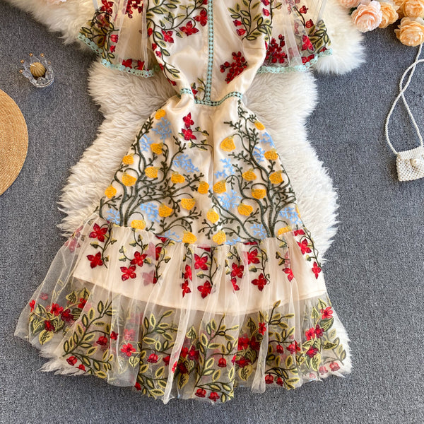 Cozy Retro Style Chic Women Beautiful Round Neck Short Sleeves Mesh Floral Embroidered A Line Dress