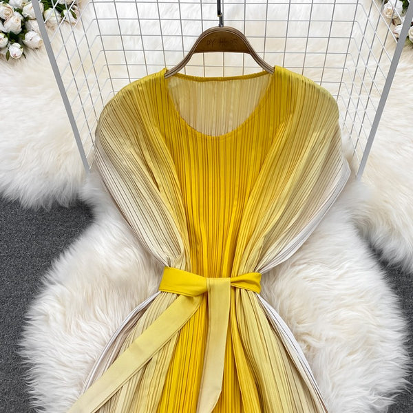 Beautiful Summer Women Pleated Yellow Color Gradient Change Sleeveless Round Neck Waist Belt Band Size Loose Dress