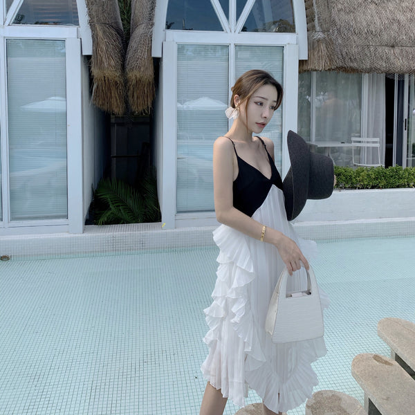Retro Vintage Bohemian Seaside Holiday Beach Spaghetti Strap Ruffled Lotus Leaf Stitching Pleated V Neck Dress