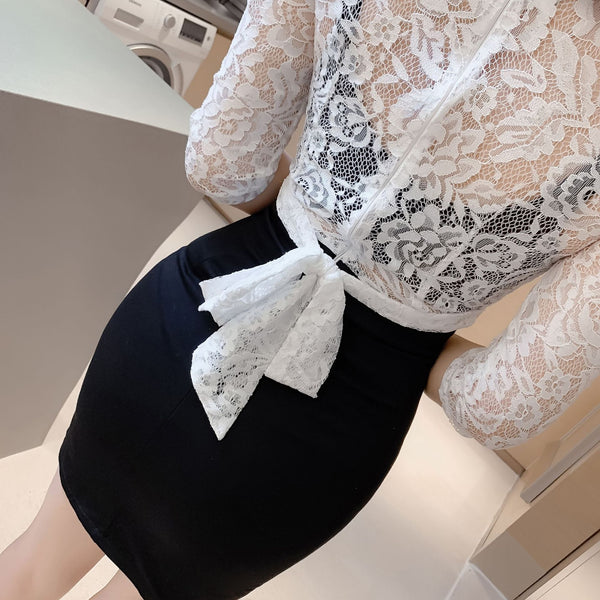 Sexy Floral Lace Stitching Low Cut Neck Top Middle Length Sleeves Fitting Hip Bodycon Dress