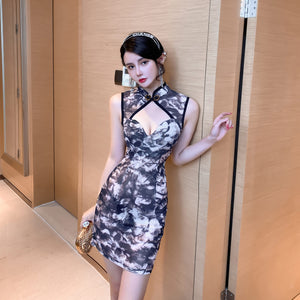 Elegant Women Mandarin Collar Sleeveless Front Hollow Cheongsam Floral Printed Low Cut Tight Bodycon Dress