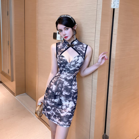 Elegant Women Mandarin Collar Sleeveless Front Hollow Cheongsam Floral Printed Low Cut Tight Bodycon Dress