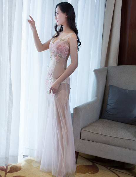 Sexy See Through Lace Mesh Sleeveless Low Cut Embroidered Floral Clubbing Party Gown Dress