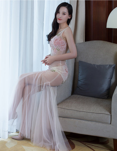 Sexy See Through Lace Mesh Sleeveless Low Cut Embroidered Floral Clubbing Party Gown Dress