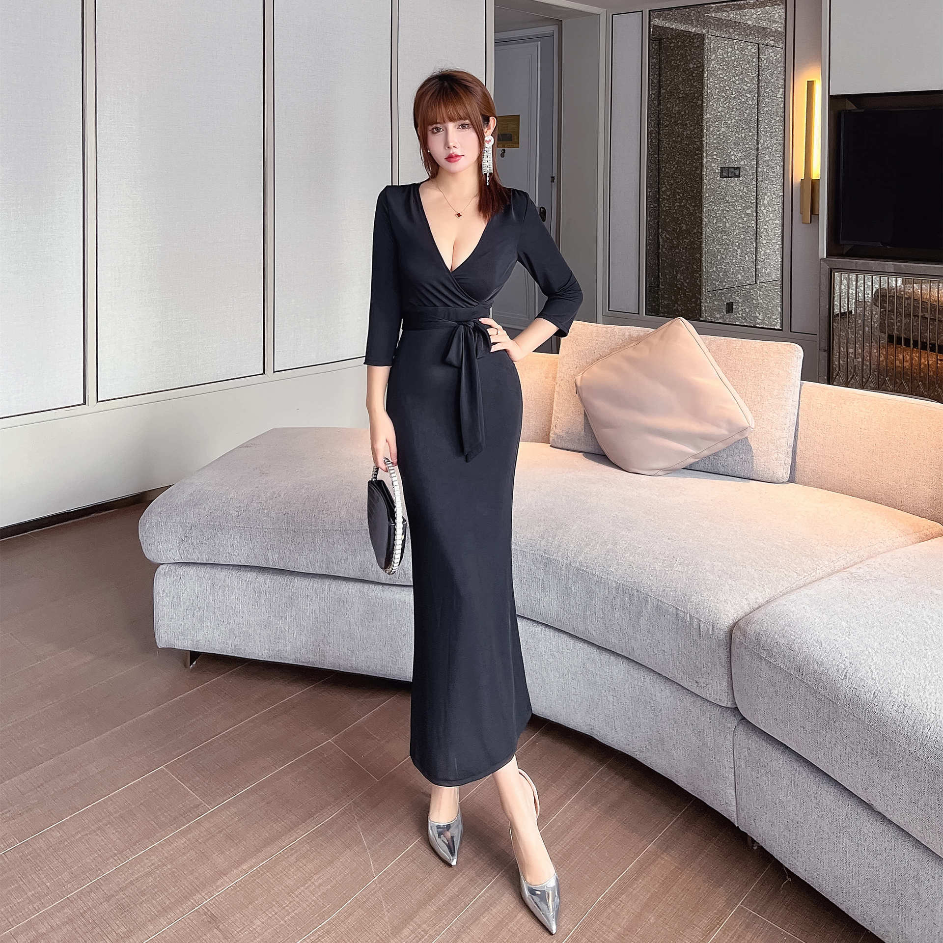 Sexy Gorgeous Hot Women Black Classic Deep V Neck Half Sleeves Maxi Dinner Long Dress