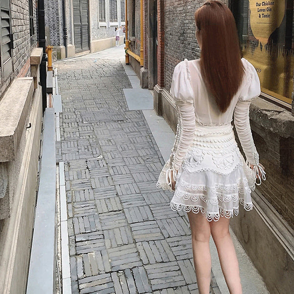 Round Neck Cake Lace Embroidery Long Sleeve Chiffon White Dress