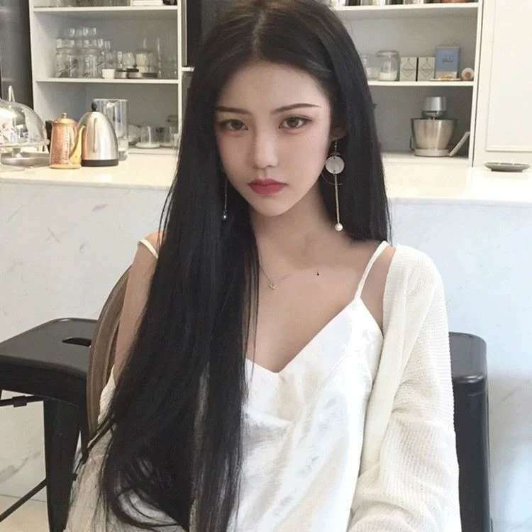 Cute Sweet Women Long Straight Hair Full Headgear Modeling Fashion Head Wigs
