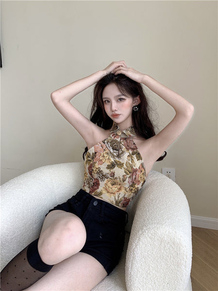 Amazing Trendy Women Floral Printed Halter Collar Neck Crop Vest Fit Slim Design Top