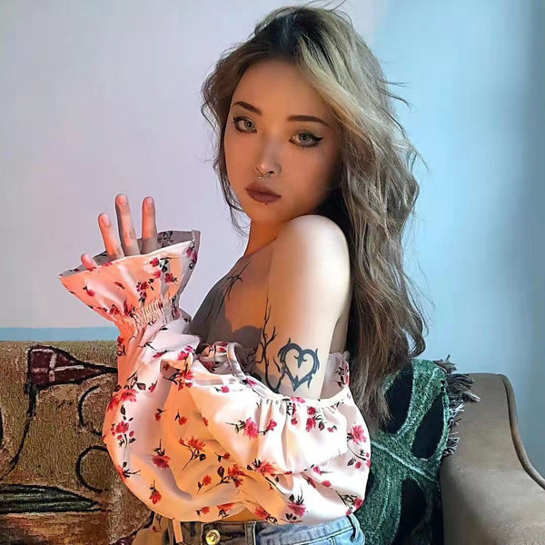 Trendy Fashion Summer Women Attractive Floral Printed Square Collar Puff Long Sleeves Crop Top