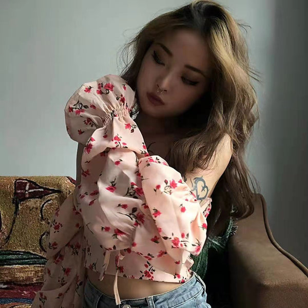 Trendy Fashion Summer Women Attractive Floral Printed Square Collar Puff Long Sleeves Crop Top