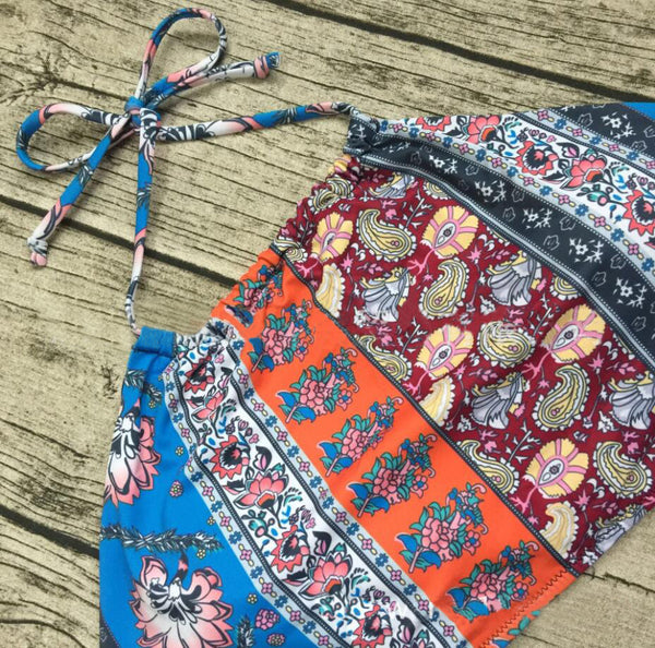 Great Look Women Halter Neck Double Sided Printed Tie Back High Cut Floral Geometrics Print Bikini Swimsuit